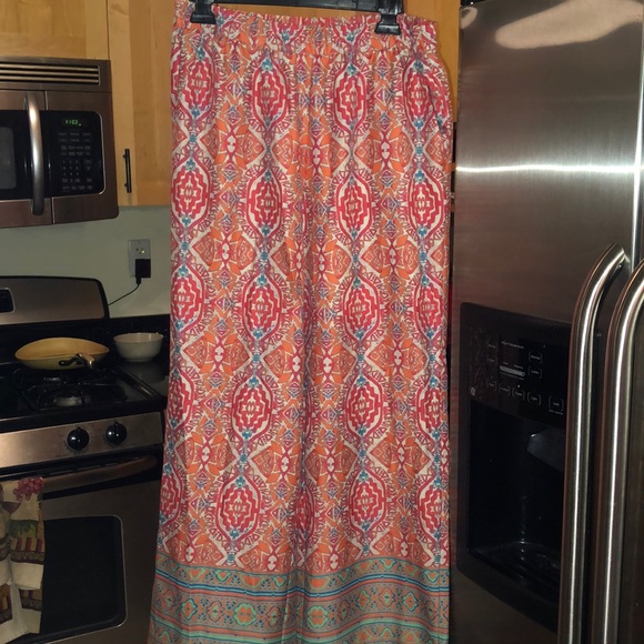 Patterned pants - Picture 2 of 2